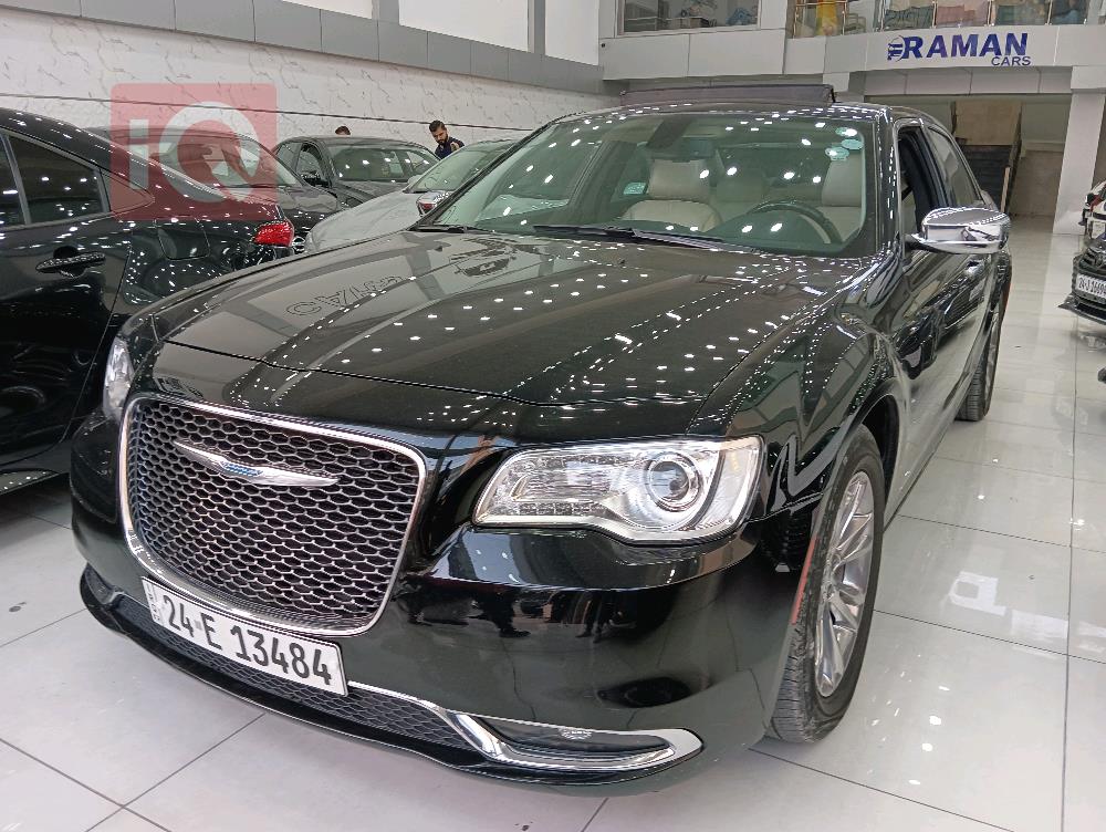 کرایسلەر 300